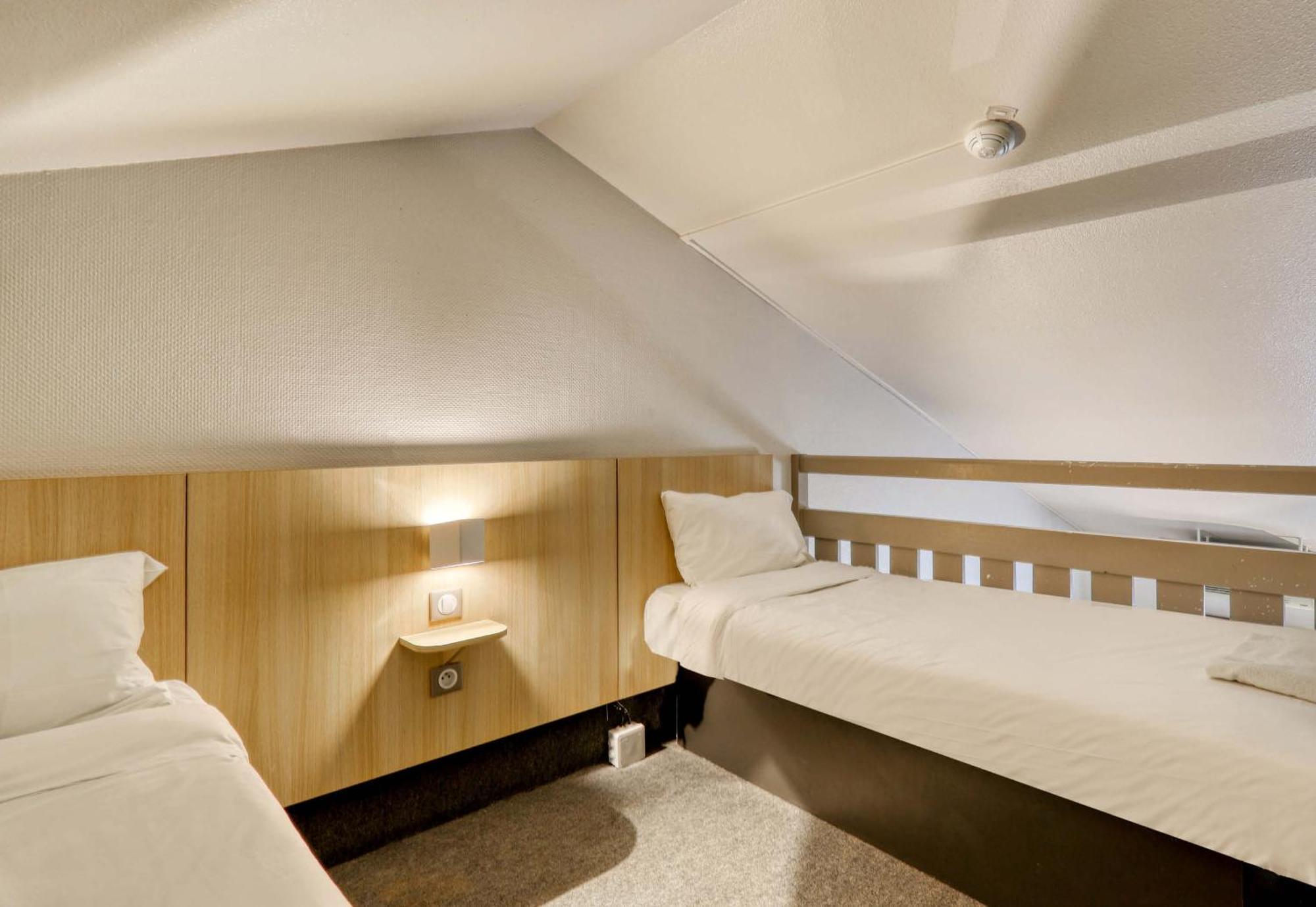 B&B Hotel Clermont-Ferrand Le Brezet Aeroport Εξωτερικό φωτογραφία