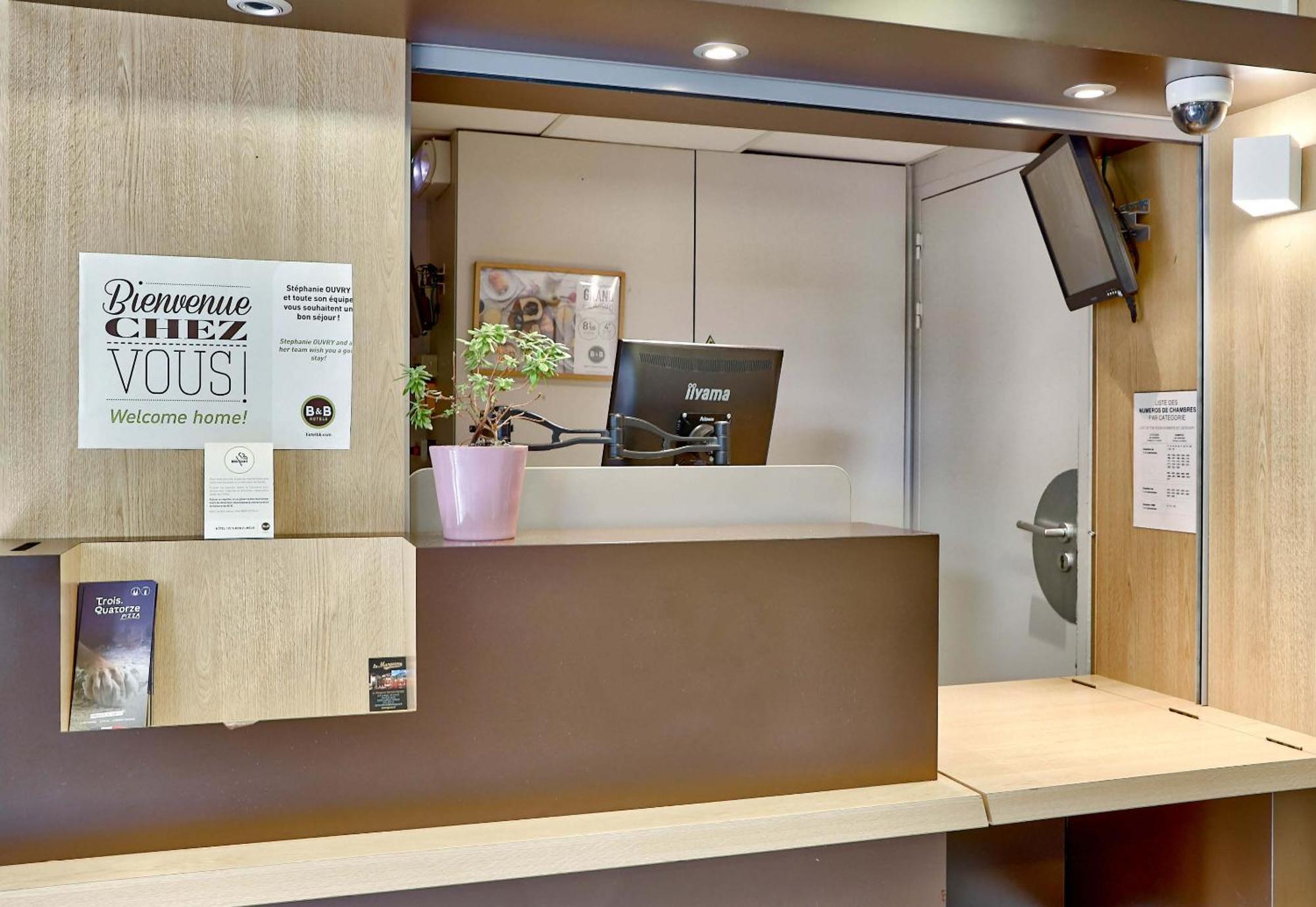 B&B Hotel Clermont-Ferrand Le Brezet Aeroport Εξωτερικό φωτογραφία